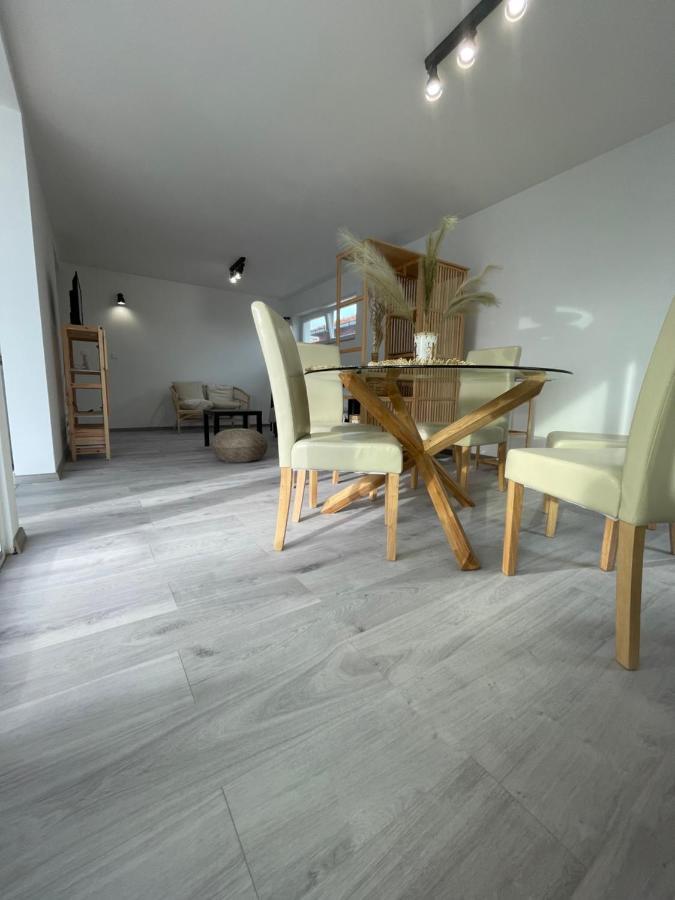 Vila Regina Apartment Regina With Swimming Pool Jezera Bagian luar foto