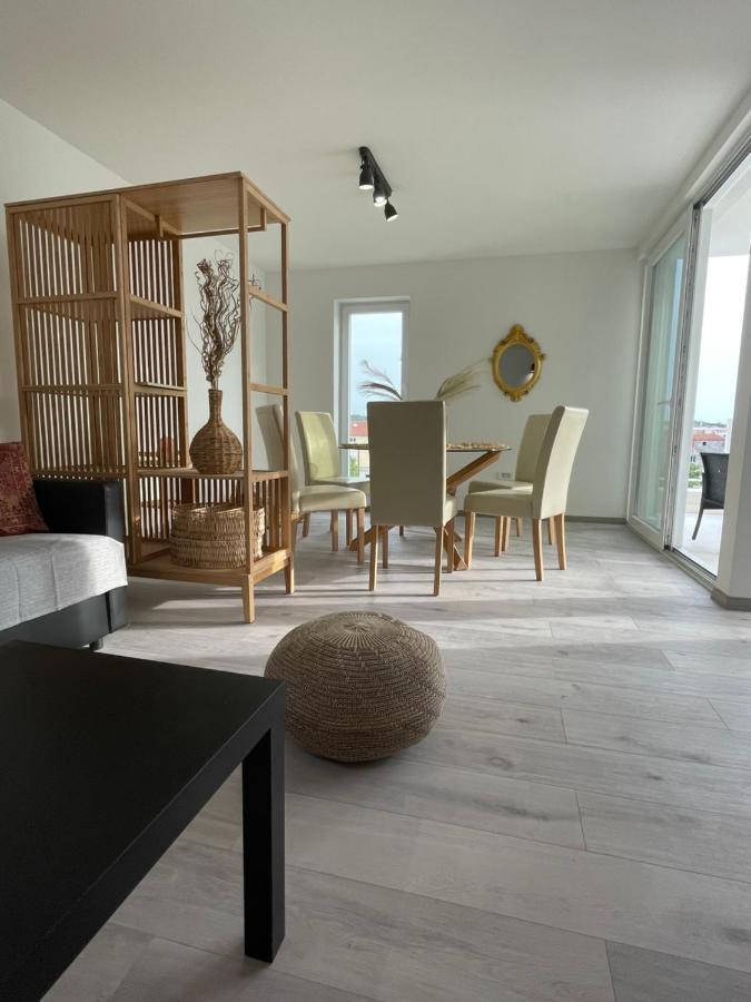 Vila Regina Apartment Regina With Swimming Pool Jezera Bagian luar foto
