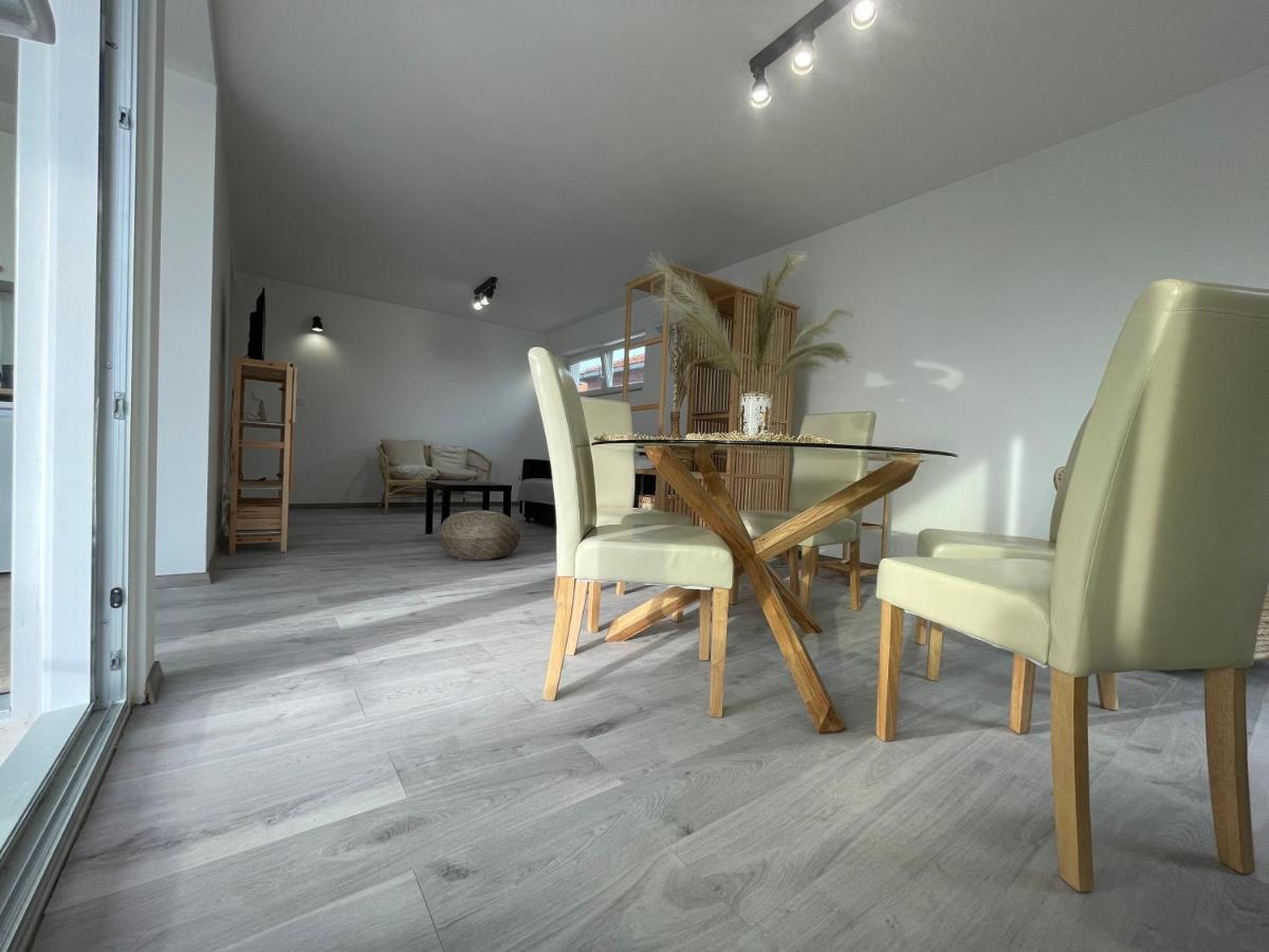 Vila Regina Apartment Regina With Swimming Pool Jezera Bagian luar foto