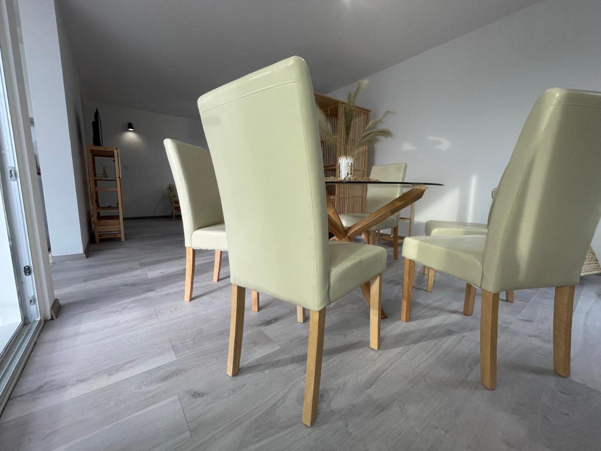Vila Regina Apartment Regina With Swimming Pool Jezera Bagian luar foto