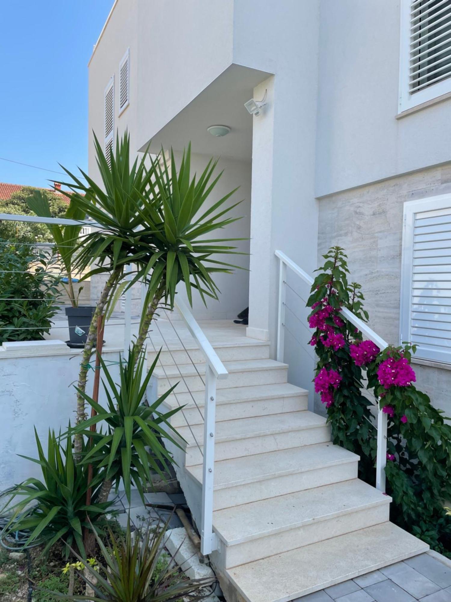 Vila Regina Apartment Regina With Swimming Pool Jezera Bagian luar foto