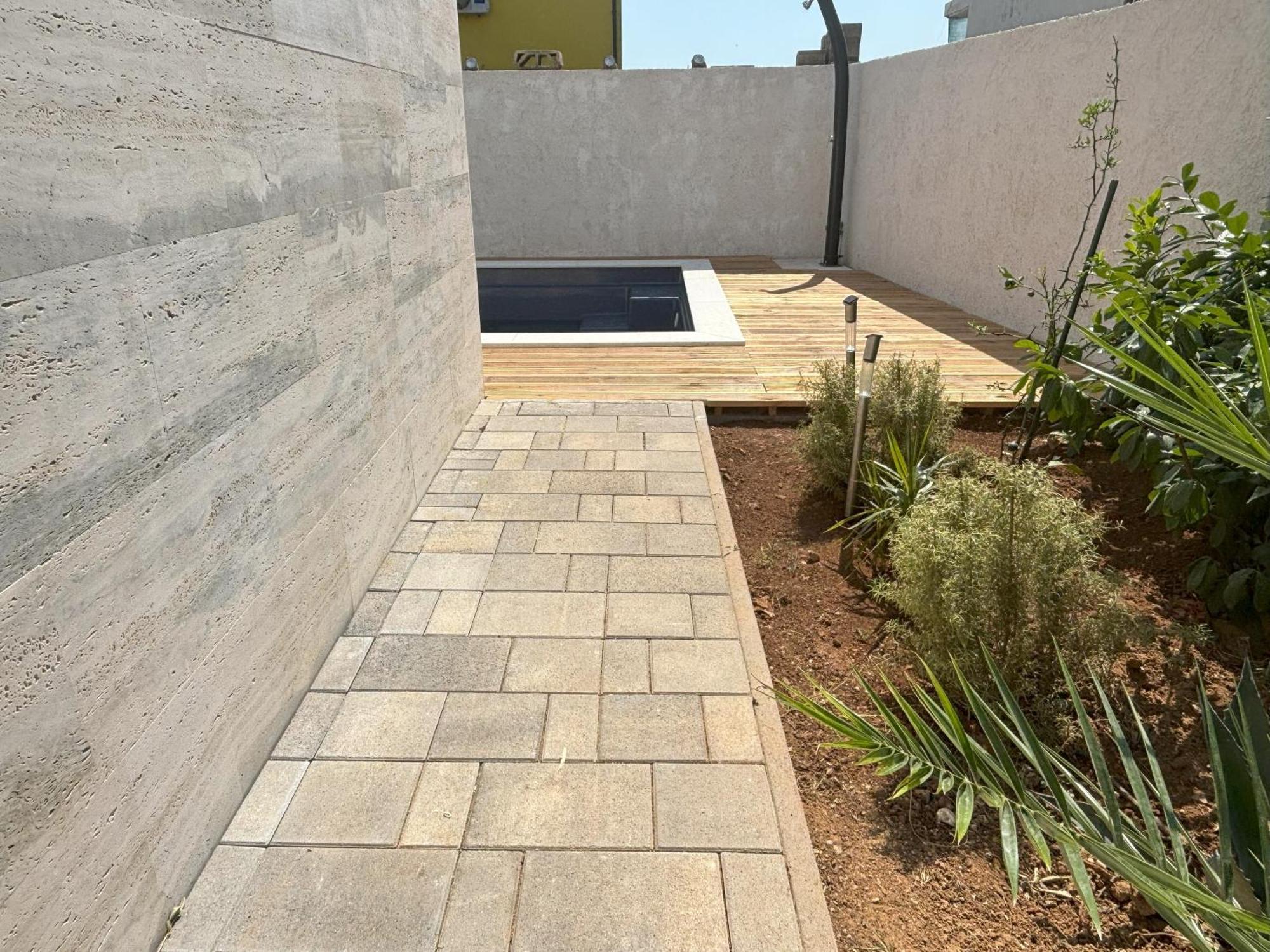 Vila Regina Apartment Regina With Swimming Pool Jezera Bagian luar foto